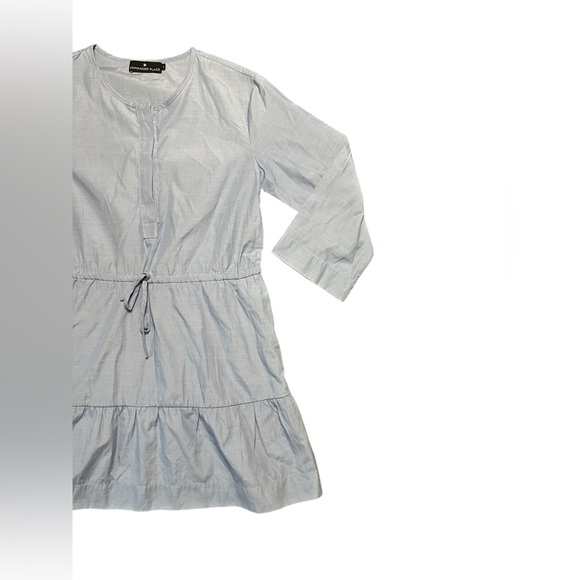 Pomander Place Tuckernuck Lucy Chambray Tiered Cotton Mini Dress Blue Small - Picture 4 of 7